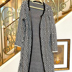Black and white pattern Cardigan